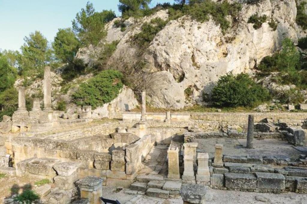 Bastide Au Pieds Des Alpilles St Remy De Provence Piscine Partagee Dans Residence Saint-Rémy-de-Provence Exterior photo